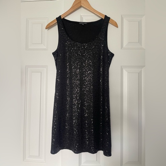 Eileen Fisher | Black Sequined Silk Sleeveless Tank Tunic Small Luxury Going Out - Picture 2 of 7